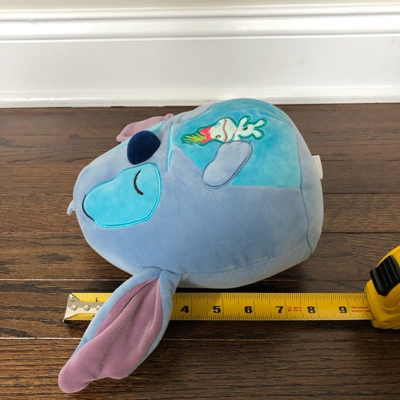 *NWT* Squishmallows x Disney Lilo & Stitch: 8” Stitch holding Scrump Plush Toy - Picture 9 of 9